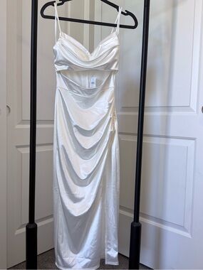 she's a showstopper ruched midi dress Windsor She's A Showstopper Ruched Midi Dress